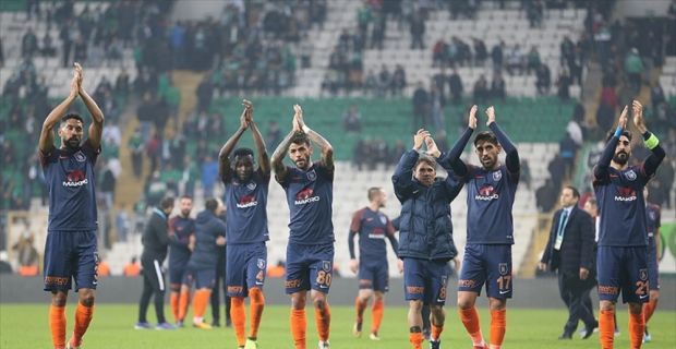 Turuncu-lacivertliler, Süper Lig'de şampiyonluk yaşayan Galatasaray, Fenerbahçe, Beşiktaş, Trabzonspor ve