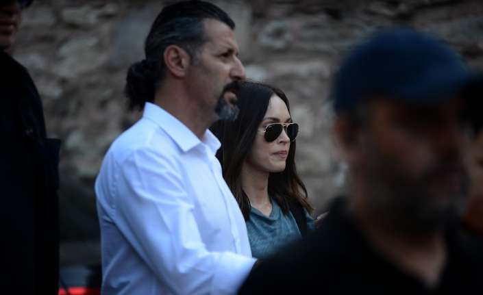 Dünyaca ünlü Amerikalı manken ve oyuncu Megan Fox, belgesel çekimi