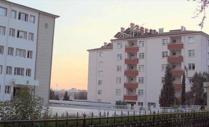 Maliye Bakanı Ağbal, kamu lojmanlarının satışını öncelikli olarak içinde oturan
