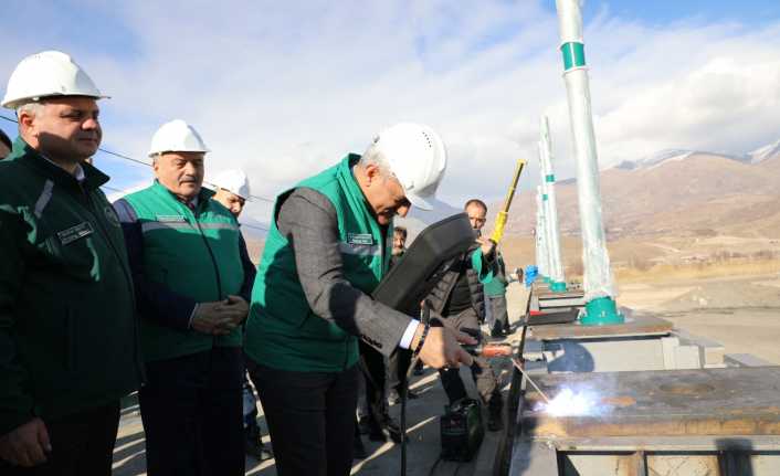 Erzincan ovasında tarımsal sulama faaliyetleri kapsamında önemli bir işlevi bulunan