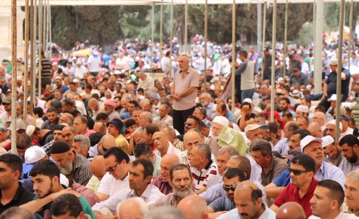 İsrail’in Filistinli Müslümanlara yönelik çıkardığı tüm zorluklar ve engellere rağmen