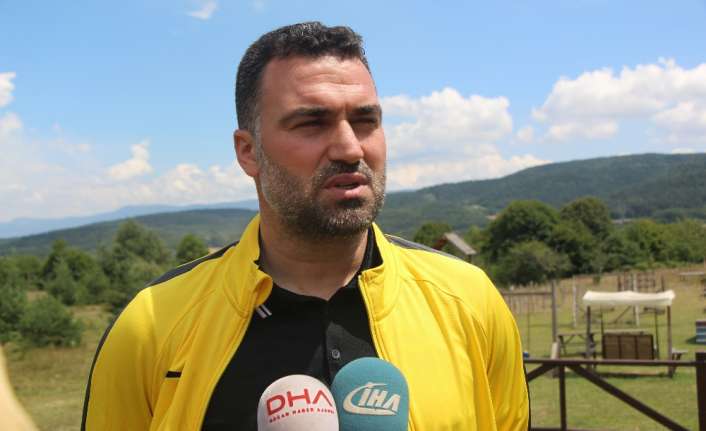 Profesyonel Futbolcular Derneği Başkanı ve eski milli futbolcu Hakan Ünsal,