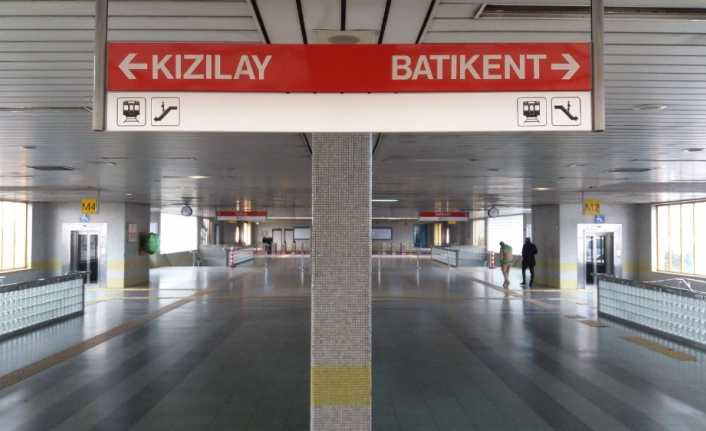 Ankara’da Atatürk Kültür Merkezi (AKM) metro istasyonunda bir kişi intihar