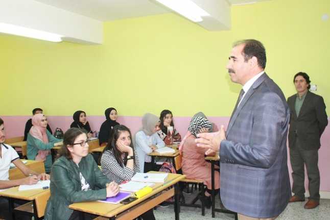Erzincan’da Halk Eğitim Merkezi bünyesinde mezun öğrencilere yönelik kurslar başladı