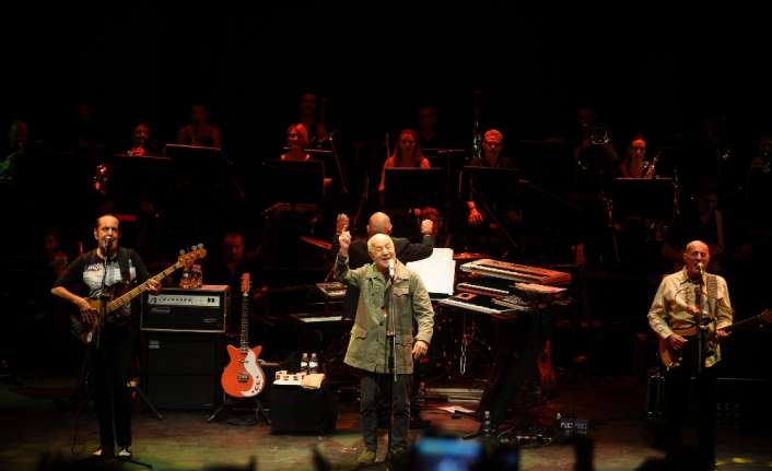 57. Uluslararası Bursa Festivali’nin ilk konserinde MFÖ sahne aldı. Binlerce