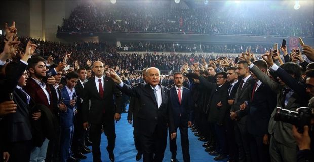 Ankara Spor Salonu'nda 18 Mart'ta gerçekleştirilecek kurultay saat 10.00'da başlayacak.