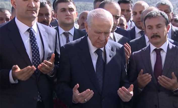 MHP’de yerel seçim öncesi kamp programına başladı. MHP lideri Bahçeli,