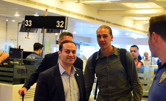 Fenerbahçe’nin yeni transferi Michael Frey İstanbul’a geldi. 