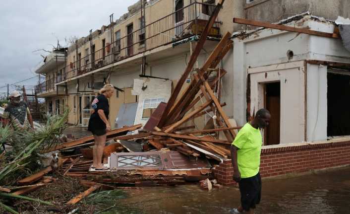 ABD’yi 50 yıl içinde vuran en şiddetli kasırga olduğu belirtilen
