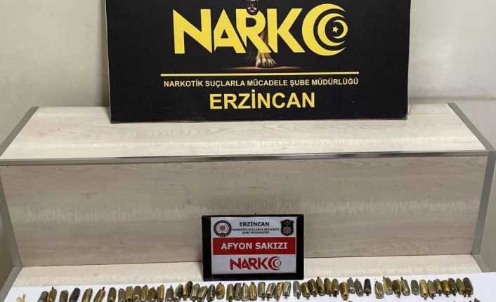 Erzincan'da yuttuğu 1198 gram uyuşturucuyla seyahat ederken yakalanan İran uyruklu