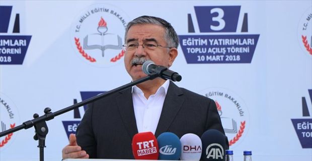 Milli Eğitim Bakanı Yılmaz, "Türkiye'de öğretmen başına düşen öğrenci sayısı