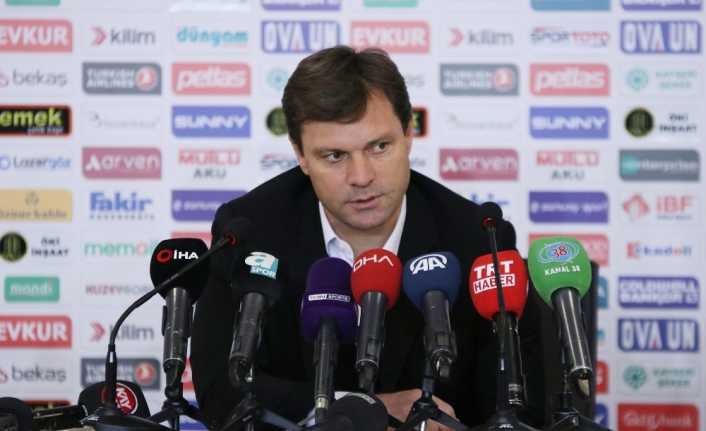 Kayserispor Teknik Direktörü Ertuğrul Sağlam, “Milli takım arasında yeniden ayağa