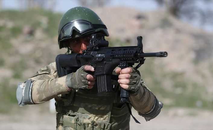 Türk mühendis ve işçileri tarafından tasarlanıp üretilen Milli Piyade Tüfeği