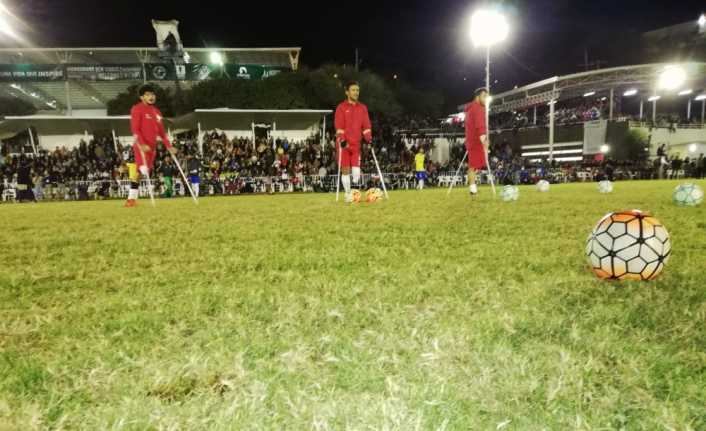 Türkiye Ampute Futbol Milli Takımı, Dünya Kupası’nda finale yükseldi. Yarı