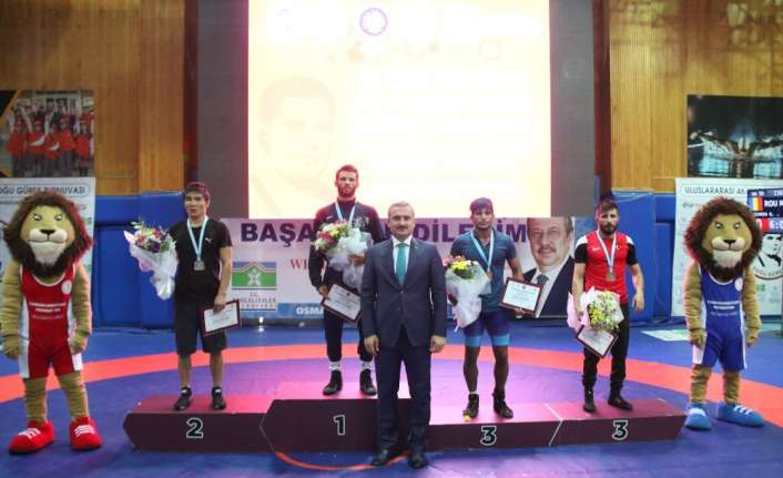 46. Yaşar Doğu Güreş Şampiyonası’nın 2. gününde milliler, 1 altın