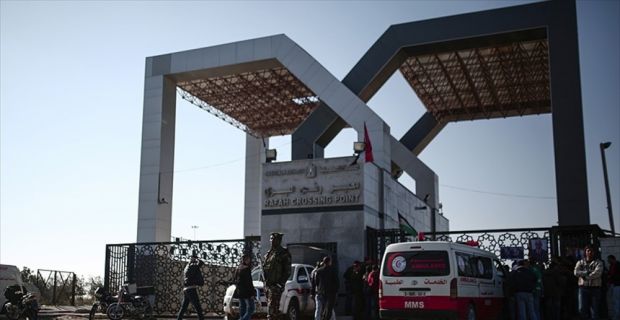 Mısır, Gazze'nin dünyaya açılan tek kapısı konumundaki Refah Sınır Kapısı'nı