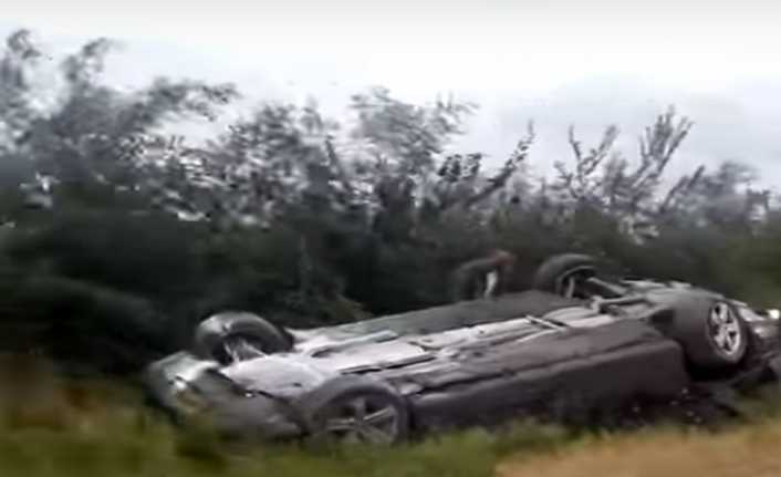 Moldova Cumhurbaşkanı Igor Dodon’u taşıyan araç kazaya karıştı. Kazada hafif