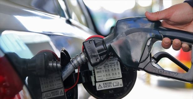 Türkiye'de en çok kullanılan akaryakıt türü olan motorine binde 5
