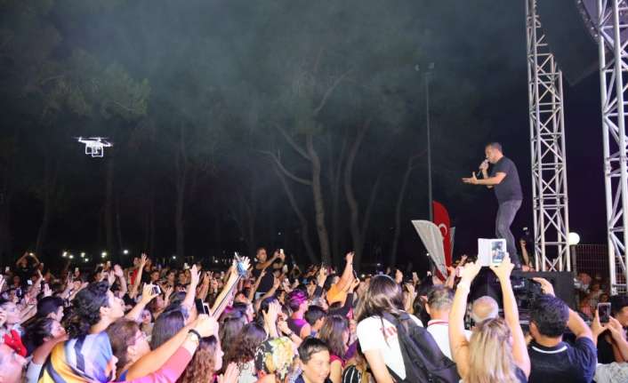 Antalya’nın Manavgat İlçesi’nde 8’incisi düzenlenen Manavgat Motosiklet Festivali’nde Haluk Levent