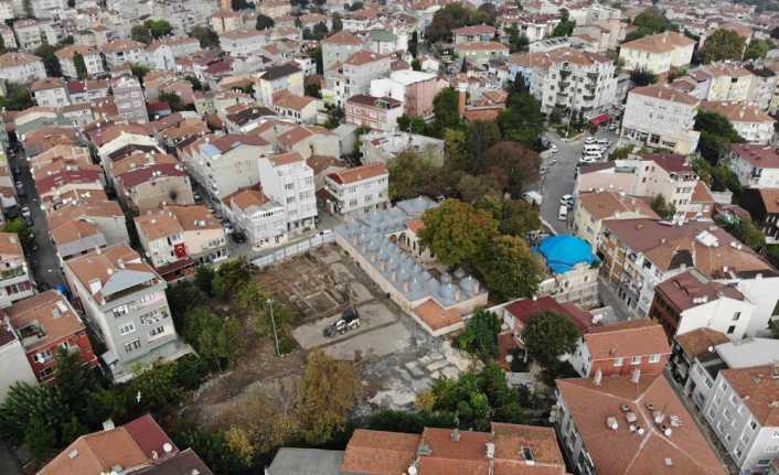 Eyüpsultan ilçesinde bulunan Murad-ı Münzevi Külliyesi’nde restorasyon çalışmaları devam ediyor.