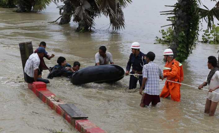Myanmar’da bir barajda meydana gelen yarık nedeniyle köyler sular altında