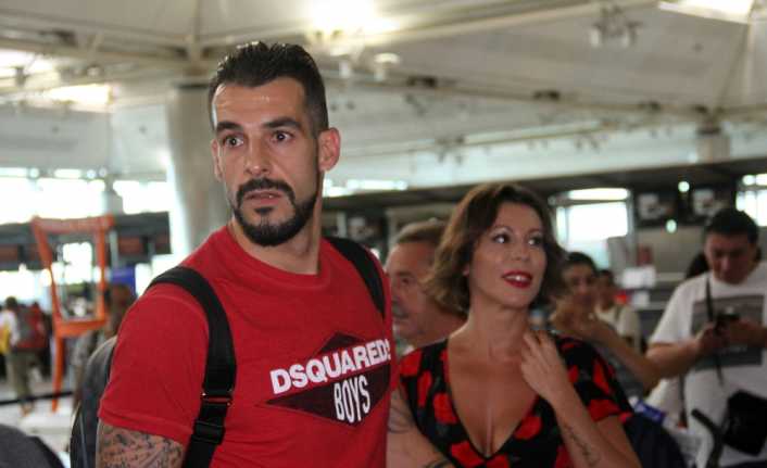 Beşiktaş’ın İspanyol golcüsü Alvaro Negredo, Birleşik Arap Emirlikleri ekiplerinden Al