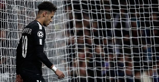 Ligue 1 ekiplerinden Paris Saint-Germain'in Brezilyalı yıldızı Neymar, sakatlığı nedeniyle