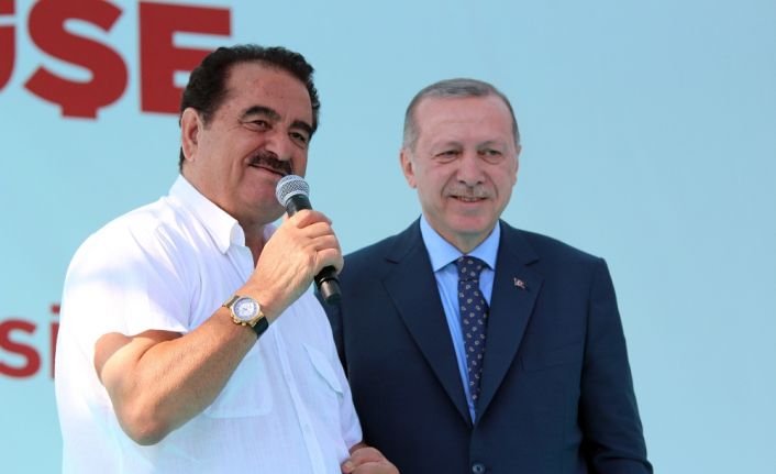 Nisan ayında magazin ve sanat dünyasının en çok konuşulan ünlü