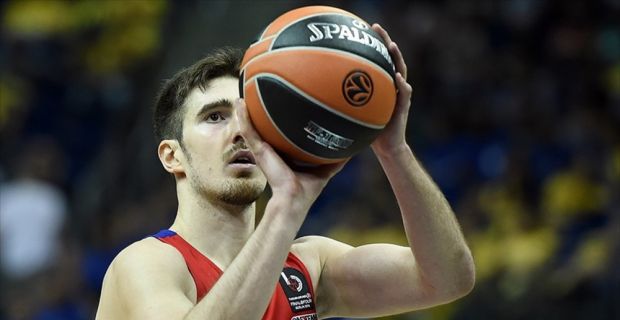CSKA Moskova forması giyen Fransız basketbolcu Nando De Colo, THY