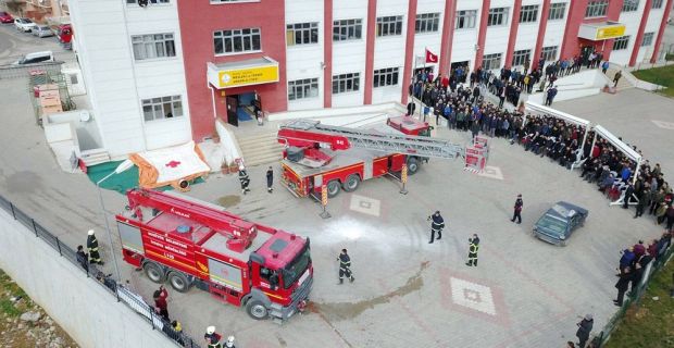 Bozüyük Belediyesi İtfaiye Ekipleri tarafından 28 Şubat Sivil Savunma Günü
