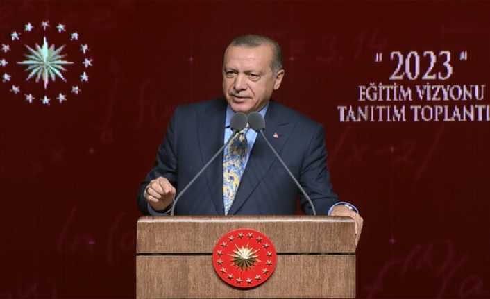 Cumhurbaşkanı Erdoğan, "Öğretmenlik Meslek Kanunu çıkarılacak. Ayrıca sözleşmeli öğretmenliği yeniden