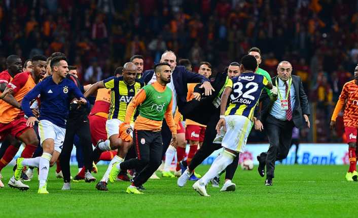 Profesyonel Disiplin Kurulu (PFDK) derbide yaşanan olayların ardından Galatasaray Teknik