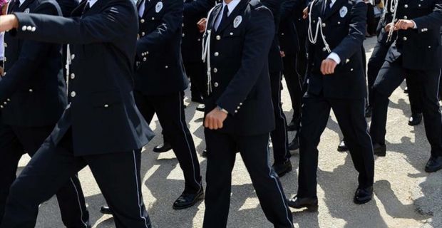 "Polis Meslek Eğitim Merkezleri Giriş Yönetmeliği"nde yapılan değişiklikle önlisans mezunlarına