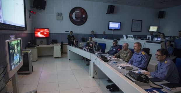 Genelkurmay Başkanı Orgeneral Akar ve Kuvvet Komutanları, İzmir'deki Deniz Kuvvetleri