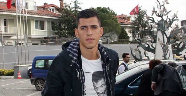 Başkent ekibi, Kardemir Karabükspor'la sözleşmesini fesheden Ceyhun Gülselam ile 2,5