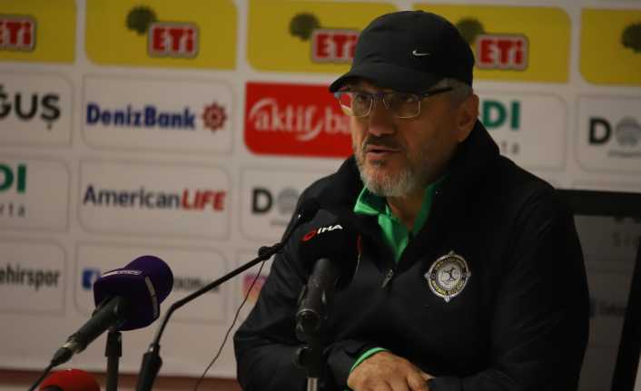 Osmanlıspor Teknik Direktörü Mustafa Reşit Akçay, "Eskişehir takımındaki çocukların gelişme