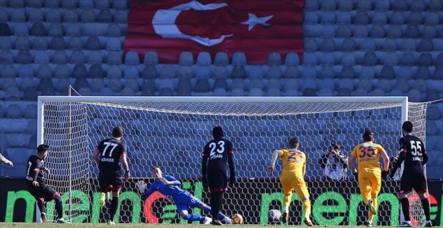 Spor Toto Süper Lig'de geride kalan 24 haftada Osmanlıspor, lehine