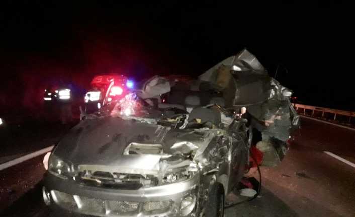 Osmaniye’nin Toprakkale ilçesinde sürücüsünün kontrolünü kaybettiği otomobilin takla atması sonucu