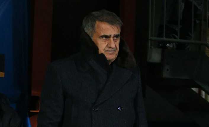Beşiktaş Teknik Direktörü Şenol Güneş, UEFA Avrupa Ligi’nde 2-0 geriden