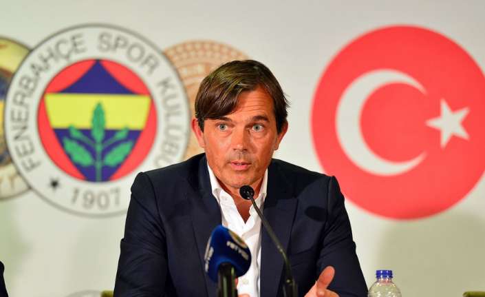 Fenerbahçe Teknik Direktörü Phillip Cocu, 2-1 biten Cagliari karşılaşmasının ardından