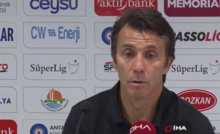 Antalyaspor Teknik Direktörü Bülent Korkmaz, 2-1 kaybettikleri Akhisarspor maçı sonrası,