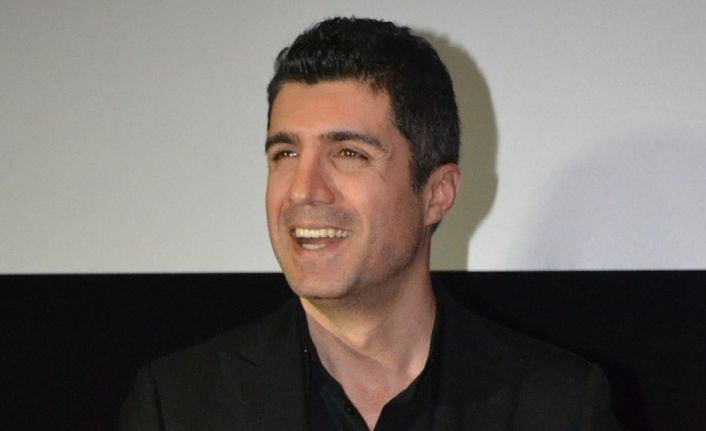 Ünlü şarkıcı ve oyuncu Özcan Deniz, baba oldu.