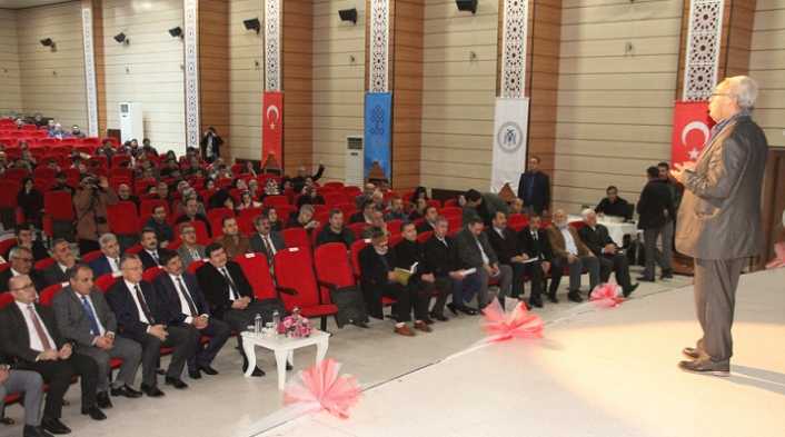 Erzincanlı fotoğraf sanatçısı ve yazar Lütfi Özgünaydın, Erzincan Valiliği’nin davetlisi