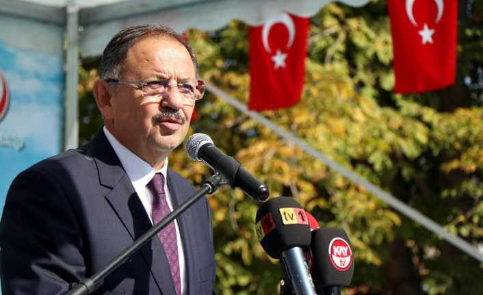 AK Parti Yerel Yönetimlerden Sorumlu Genel Başkan Yardımcısı Mehmet Özhaseki,