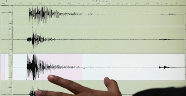 Papua Yeni Gine'de meydana gelen 6,7 büyüklüğündeki depremde en az