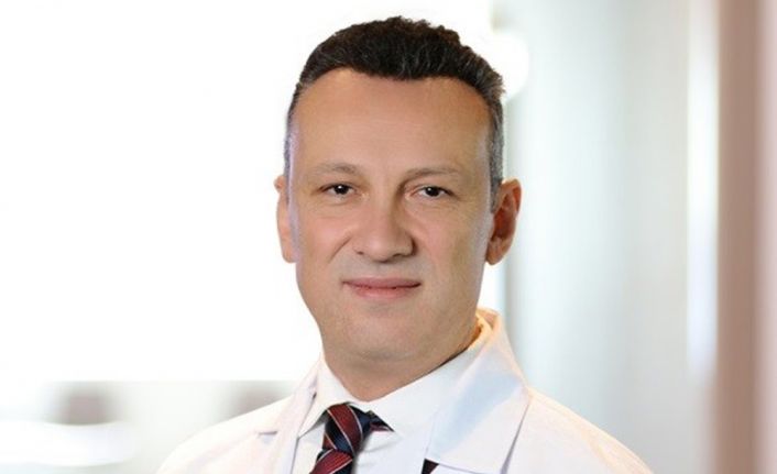 Nöroloji Uzmanı Dr. Ömer Faruk Akkaya, parkinson hastalığında kişinin duruş,