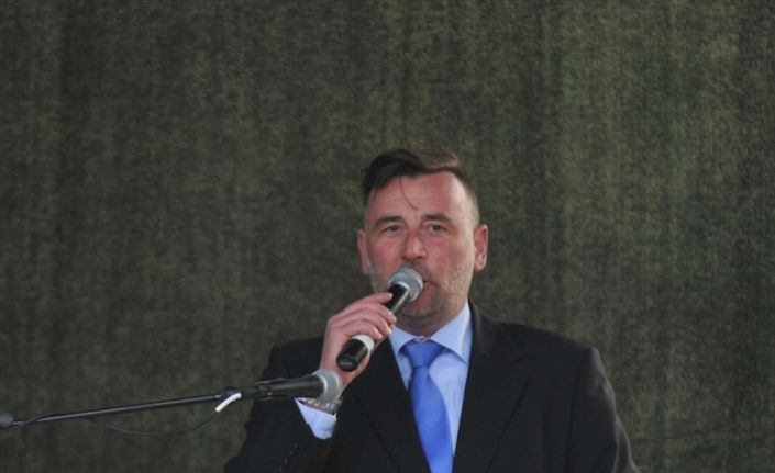 İslam ve göçmen karşıtı PEGIDA hareketinin kurucusu Lutz Bachmann'ın İngiltere'ye