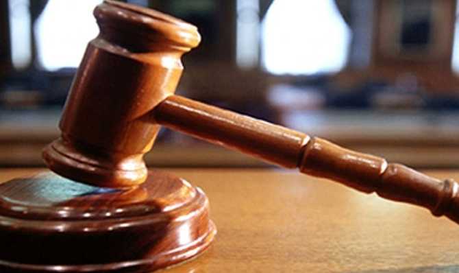 İşverenin, kadın personeliyle aşk yaşadığı gerekçesiyle işten çıkardığı müdüre Yargıtay’dan