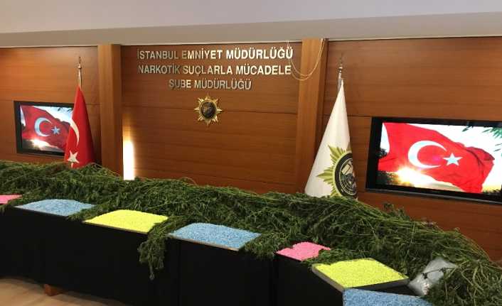İstanbul’da polis ekiplerince gerçekleştirilen operasyonlarda piyasa değeri 13 milyon TL