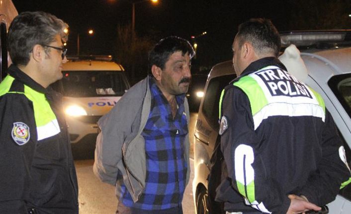 Konya’da polisin “dur” ihtarına uymayan kamyonet sürücüsü polisle yaşanan kovalamaca
